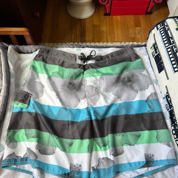 Joe Boxer size 2XL swim trunks - Picture 2 of 9